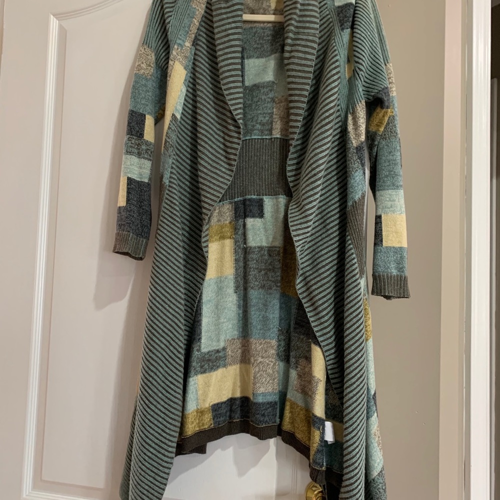 Very pretty sweater